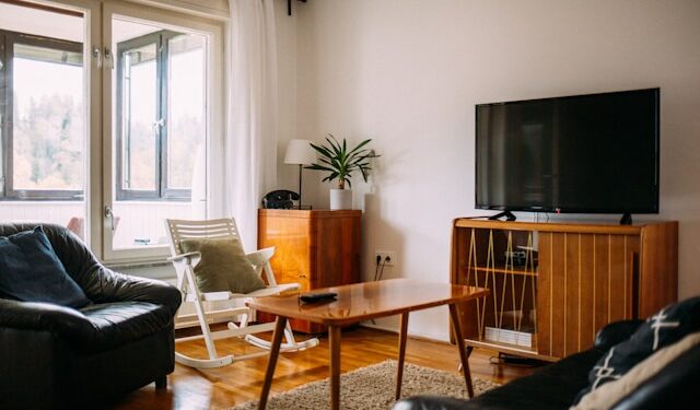 How to Buy TV For Home