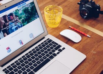 Facebook Ads vs. Organic Marketing