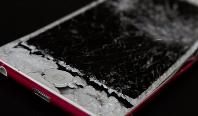 Fix Cracked Phone Screen